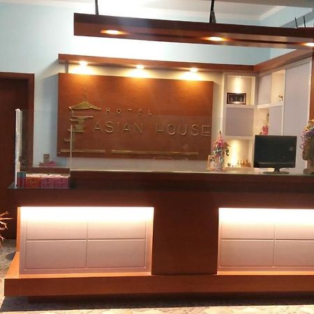 אויוני Asian House מראה חיצוני תמונה